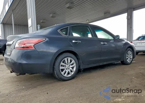 2015 Nissan Altima 2.5 z USA, uszkodzony, nr VIN 1N4AL3AP8FN320273